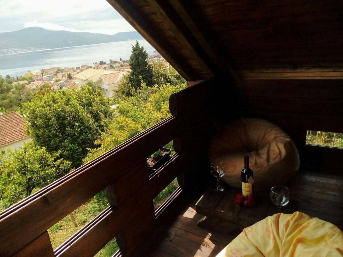 Timber House * Tivat